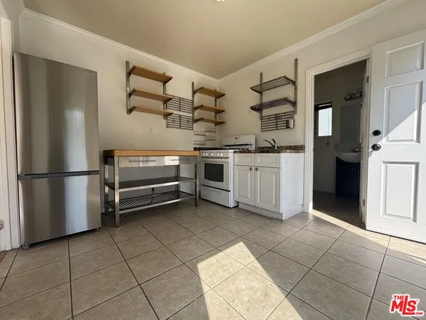 $1,650 | 1516 Talmadge Street, Unit UBU, Los Angeles, CA 90027