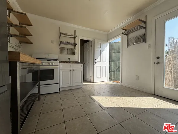 $1,650 | 1516 Talmadge Street, Unit UBU, Los Angeles, CA 90027