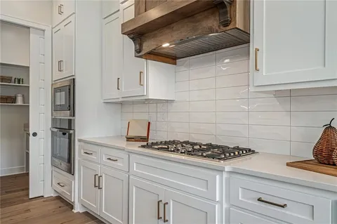 $711,145 | 25128 West 141st Terrace, Olathe, KS 66061