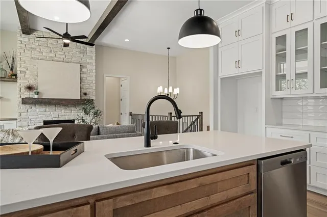 $711,145 | 25128 West 141st Terrace, Olathe, KS 66061