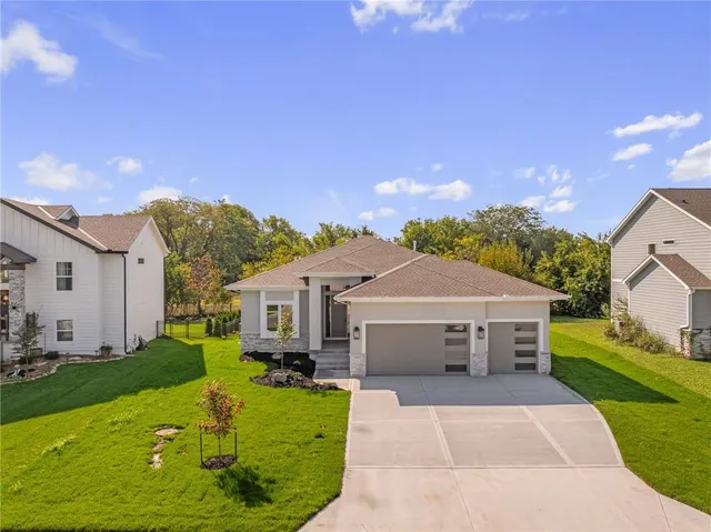 $711,145 | 25128 West 141st Terrace, Olathe, KS 66061