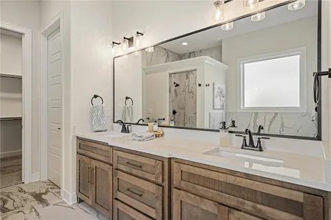 $711,145 | 25128 West 141st Terrace, Olathe, KS 66061