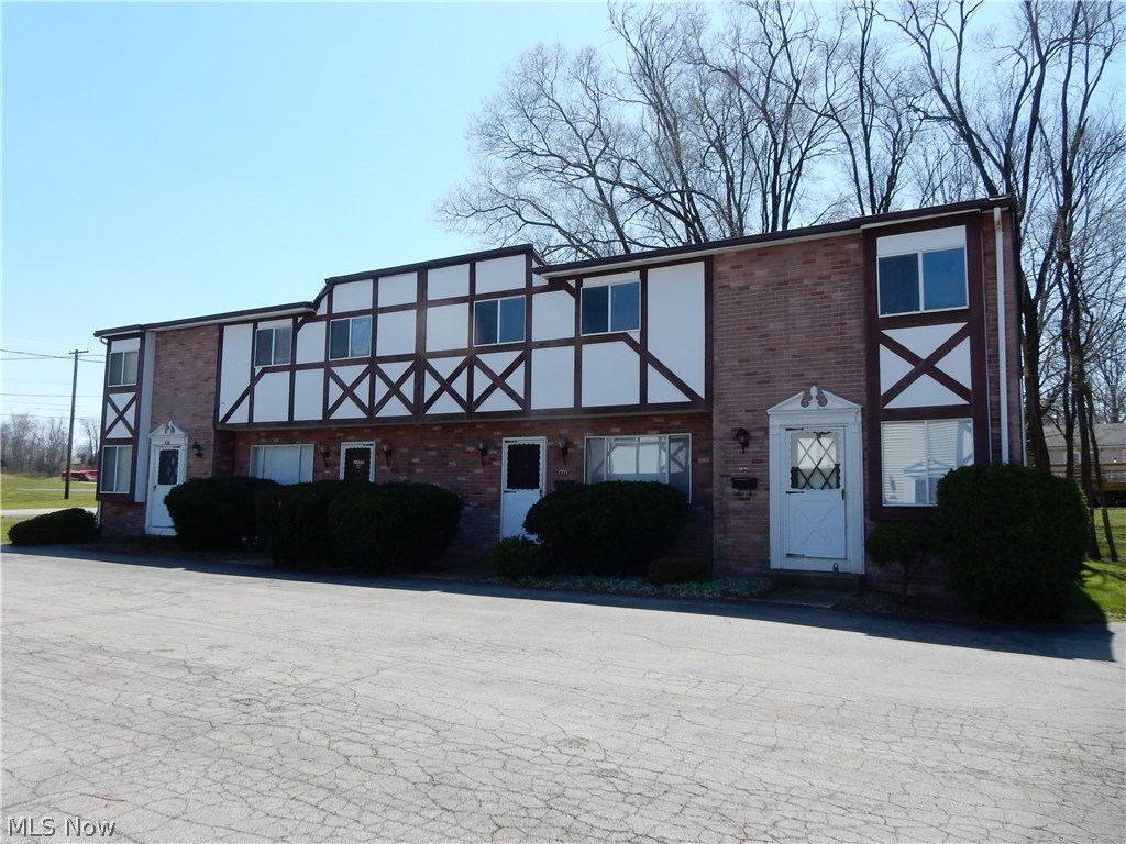 6160 Clingan Road Youngstown, OH 44514 - Photo 1 of 30 Gallery Image 1