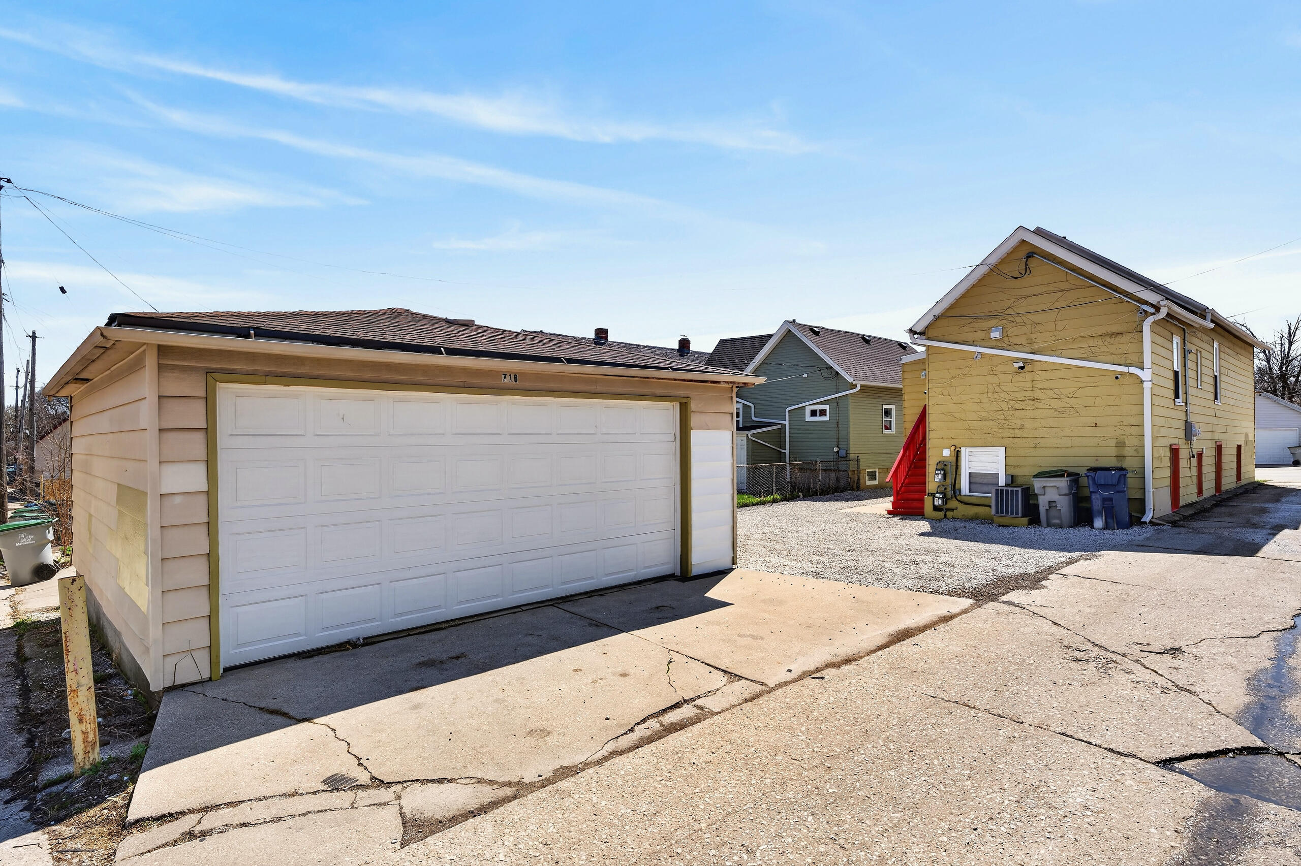 716 West Rogers Street Milwaukee, WI 53204 - Photo 40 of 40 Two Car Garage