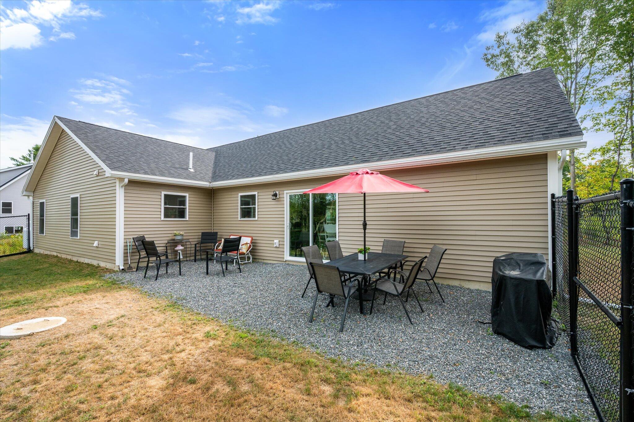 89 Union Street Orono, ME 04473 - Photo 3 of 49 03-89 Union St