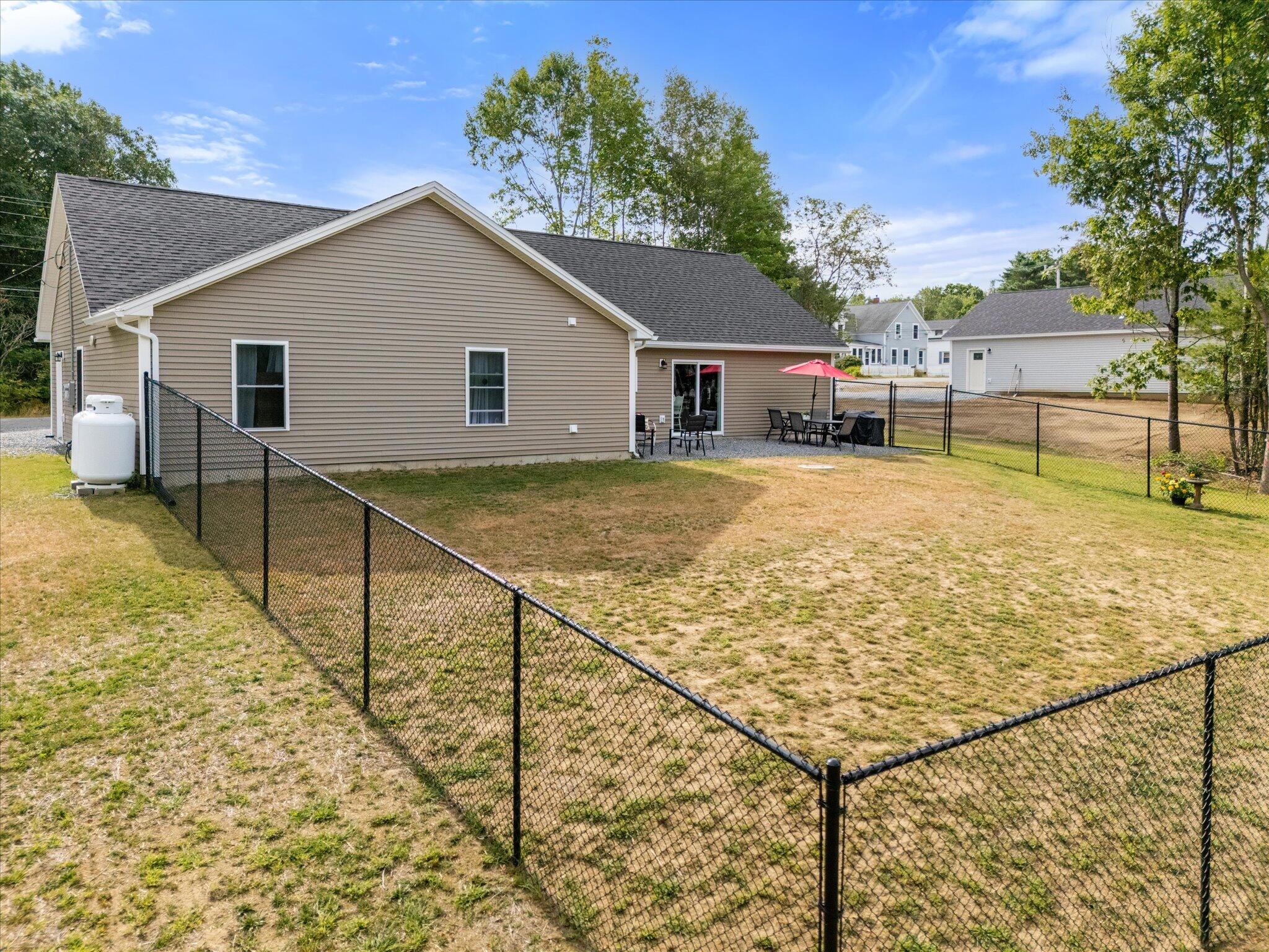 89 Union Street Orono, ME 04473 - Photo 41 of 49 41-89 Union St