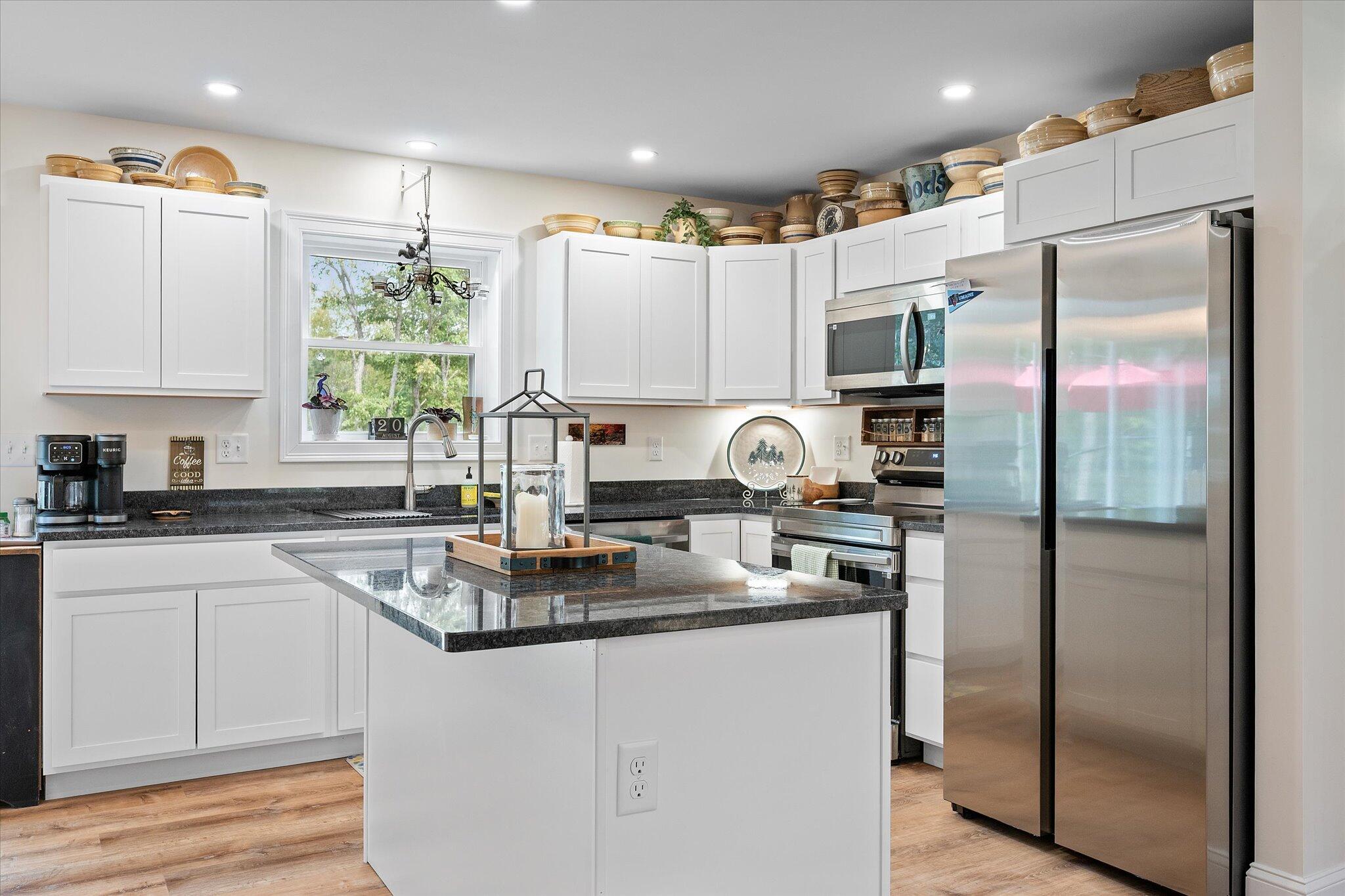 89 Union Street Orono, ME 04473 - Photo 10 of 49 10-Kitchen