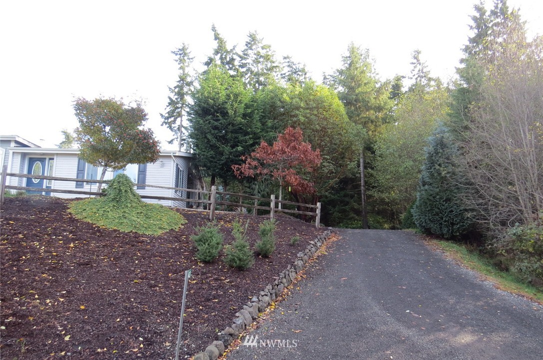 42 Derrick Road Port Angeles, WA 98362 - Photo 2 of 23