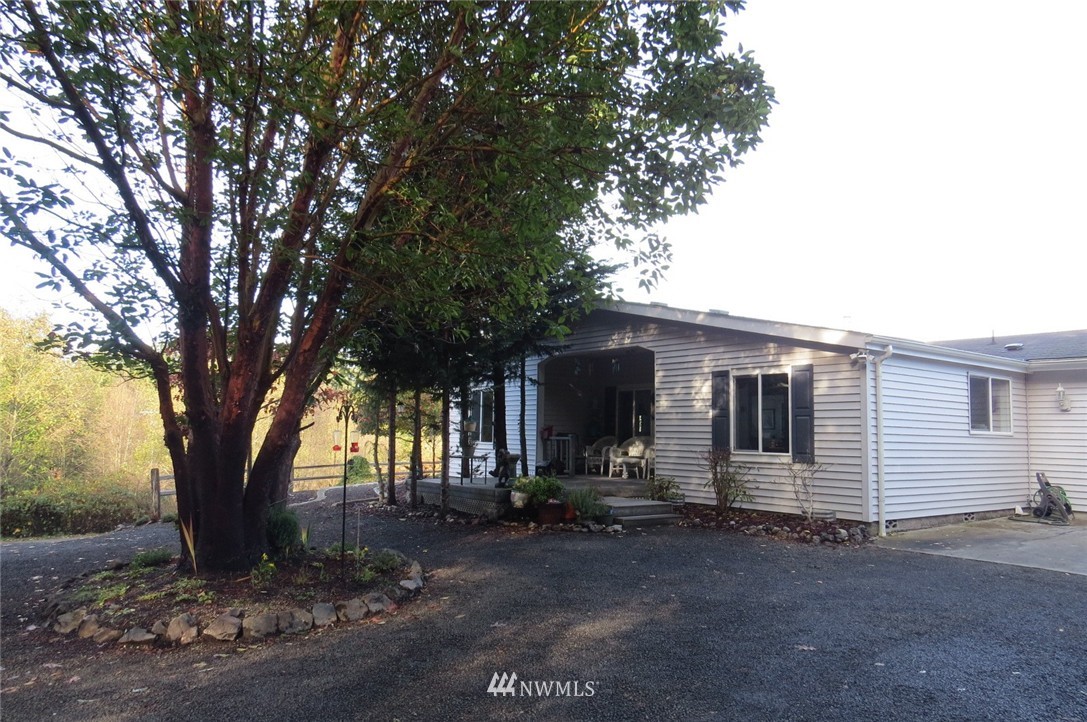 42 Derrick Road Port Angeles, WA 98362 - Photo 4 of 23