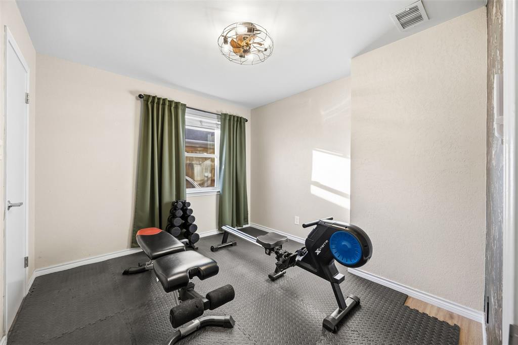 919 Mockingbird Drive Grapevine, TX 76051 - Photo 35 of 40