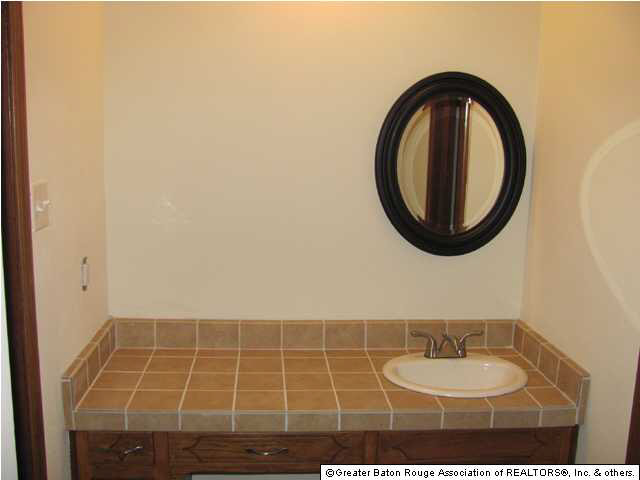 2165 General Beauregard Avenue Baton Rouge, LA 70810 - Photo 8 of 11