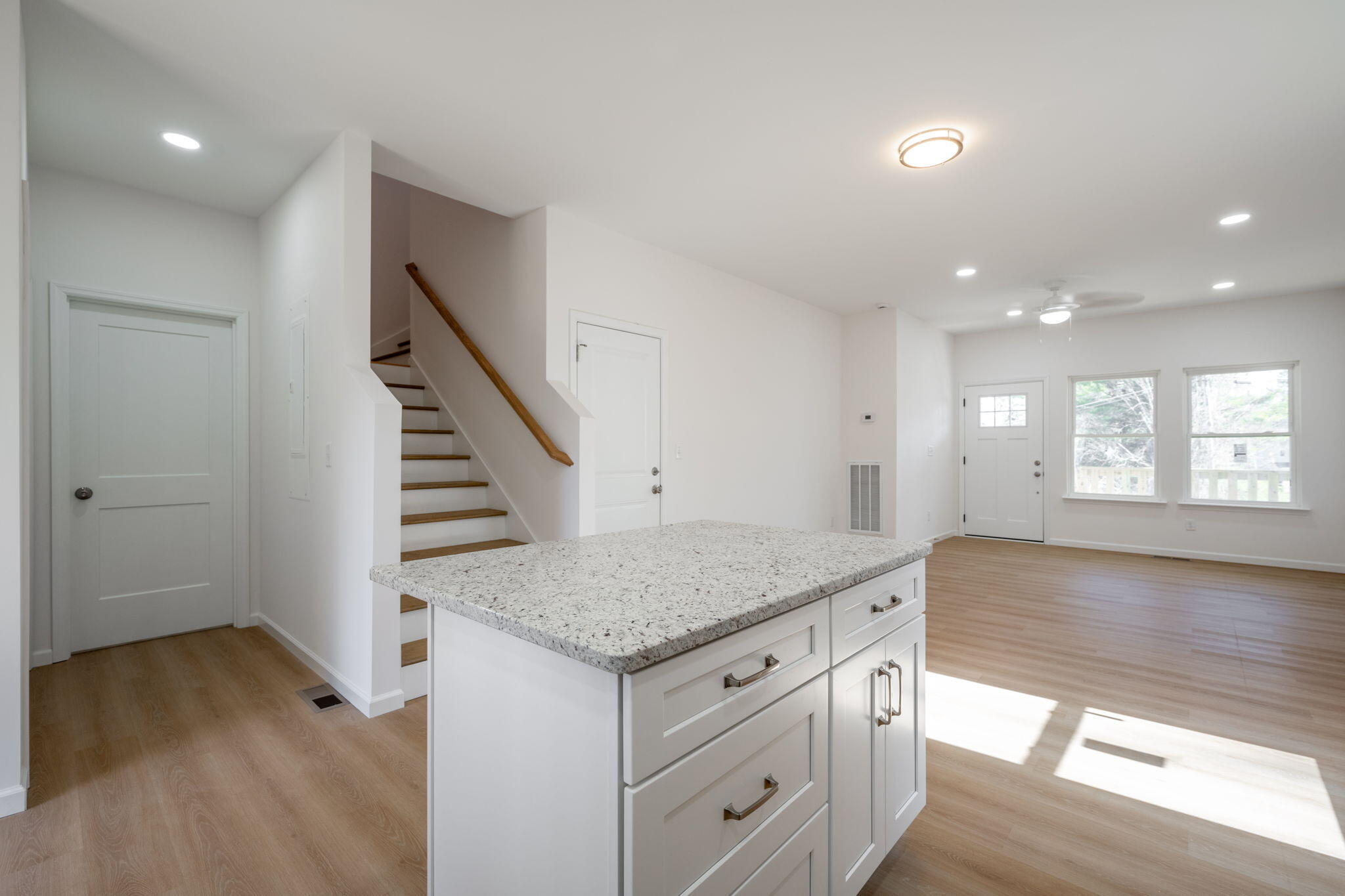 3022 Addison Road Chattanooga, TN 37406 - Photo 6 of 14 17-web-or-mls-DSC_2067