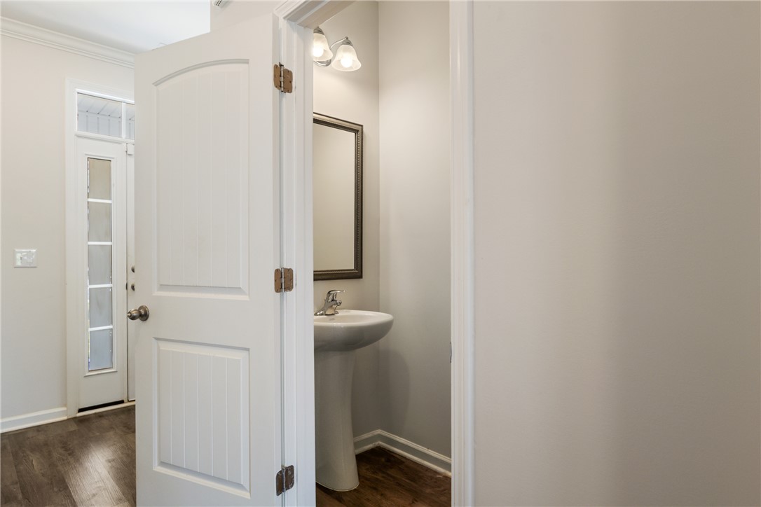 249 Samuel Street Pendleton, SC 29670 - Photo 9 of 42