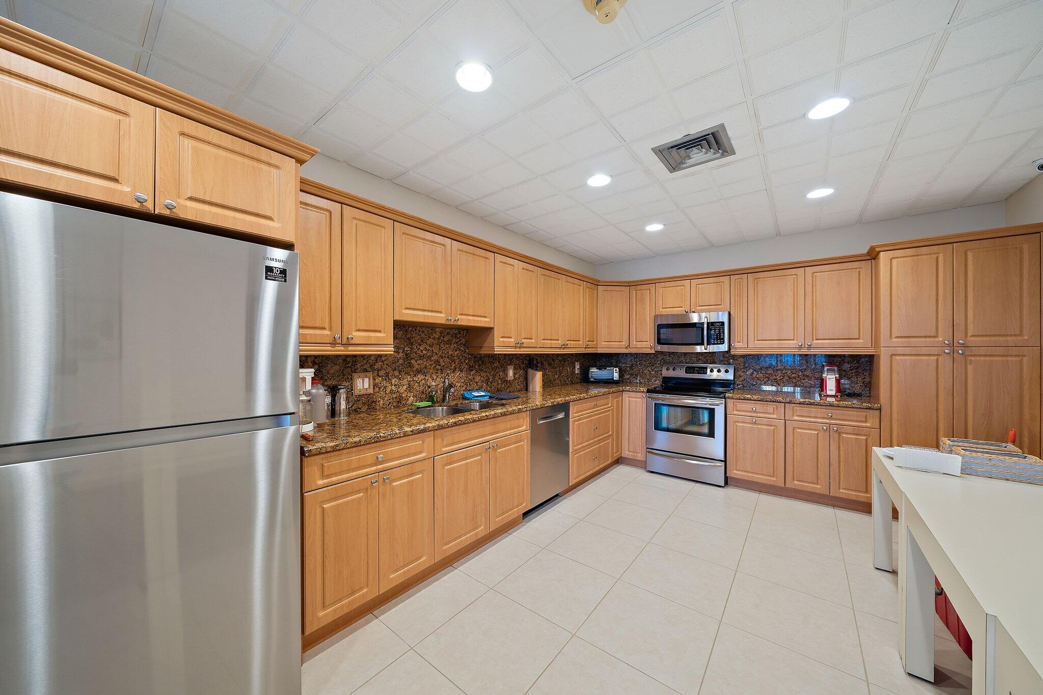 336 Golfview Road, Unit 619 North Palm Beach, FL 33408 - Photo 36 of 55 Gemini Kitchen