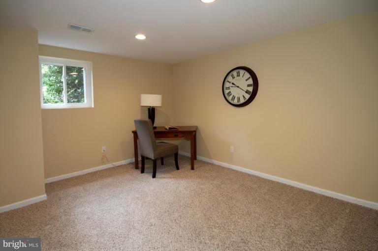 7016 Roundtree Road Falls Church, VA 22042 - Photo 24 of 26 Bedroom