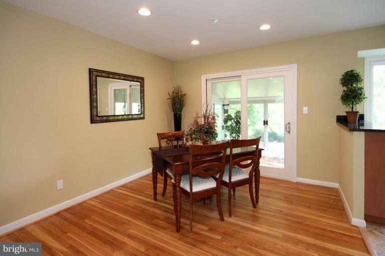 7016 Roundtree Road Falls Church, VA 22042 - Photo 10 of 26 Dining Room