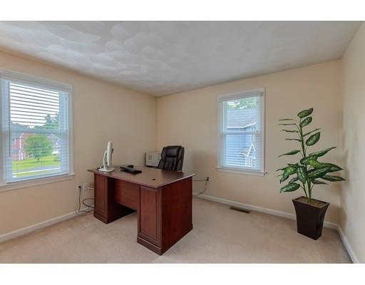 1102 Sandy Lane Wilmington, MA 01887 - Photo 23 of 35