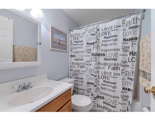 1102 Sandy Lane Wilmington, MA 01887 - Photo 25 of 35