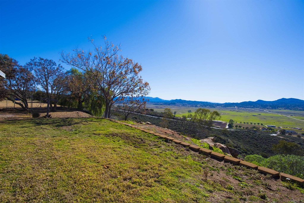 18739 Rangeland Road Ramona, CA 92065 - Photo 10 of 15 Gallery Image 10
