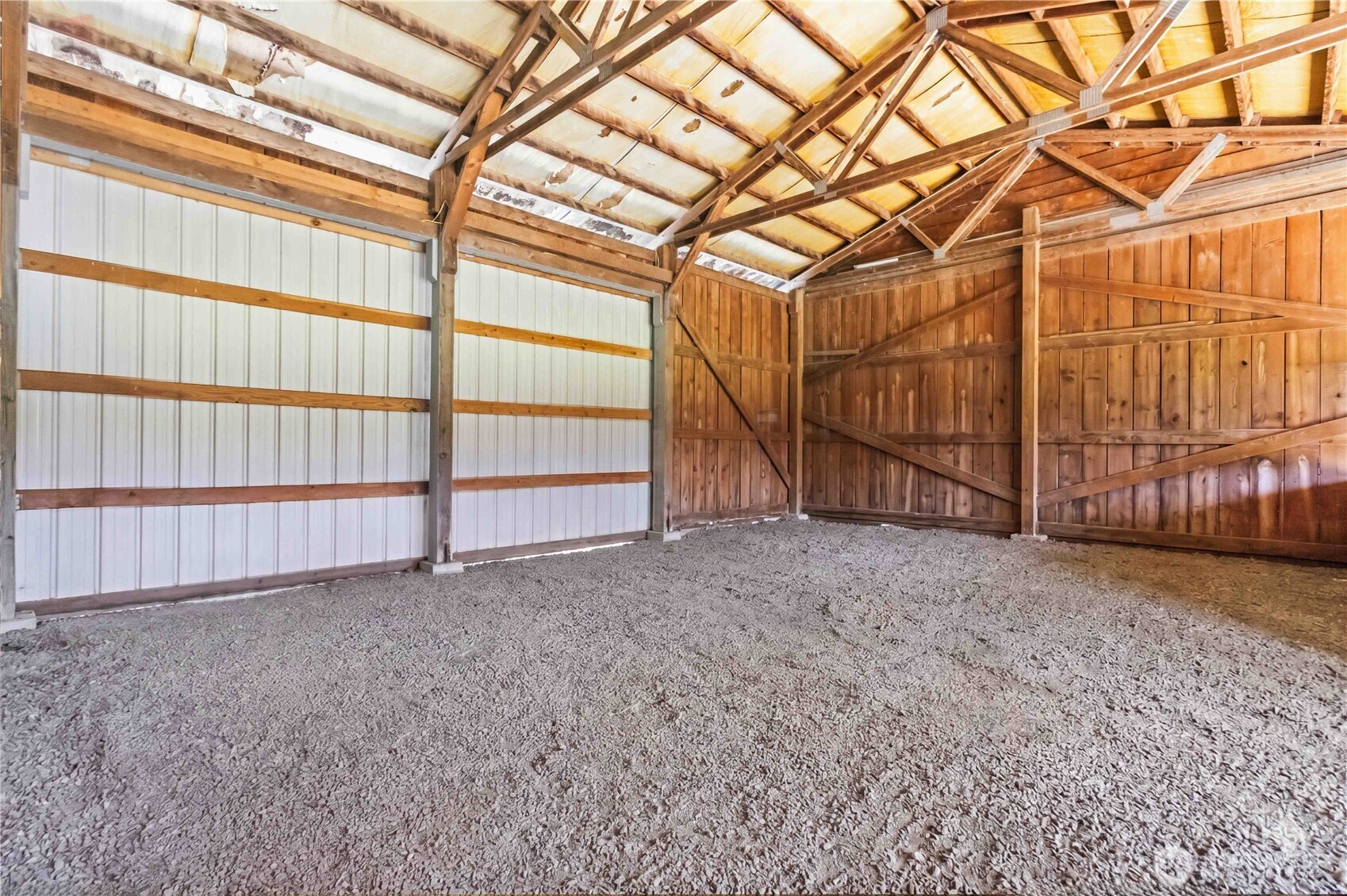 359 Frank Smith Road Toutle, WA 98649 - Photo 33 of 40 a view of a room with wooden fence