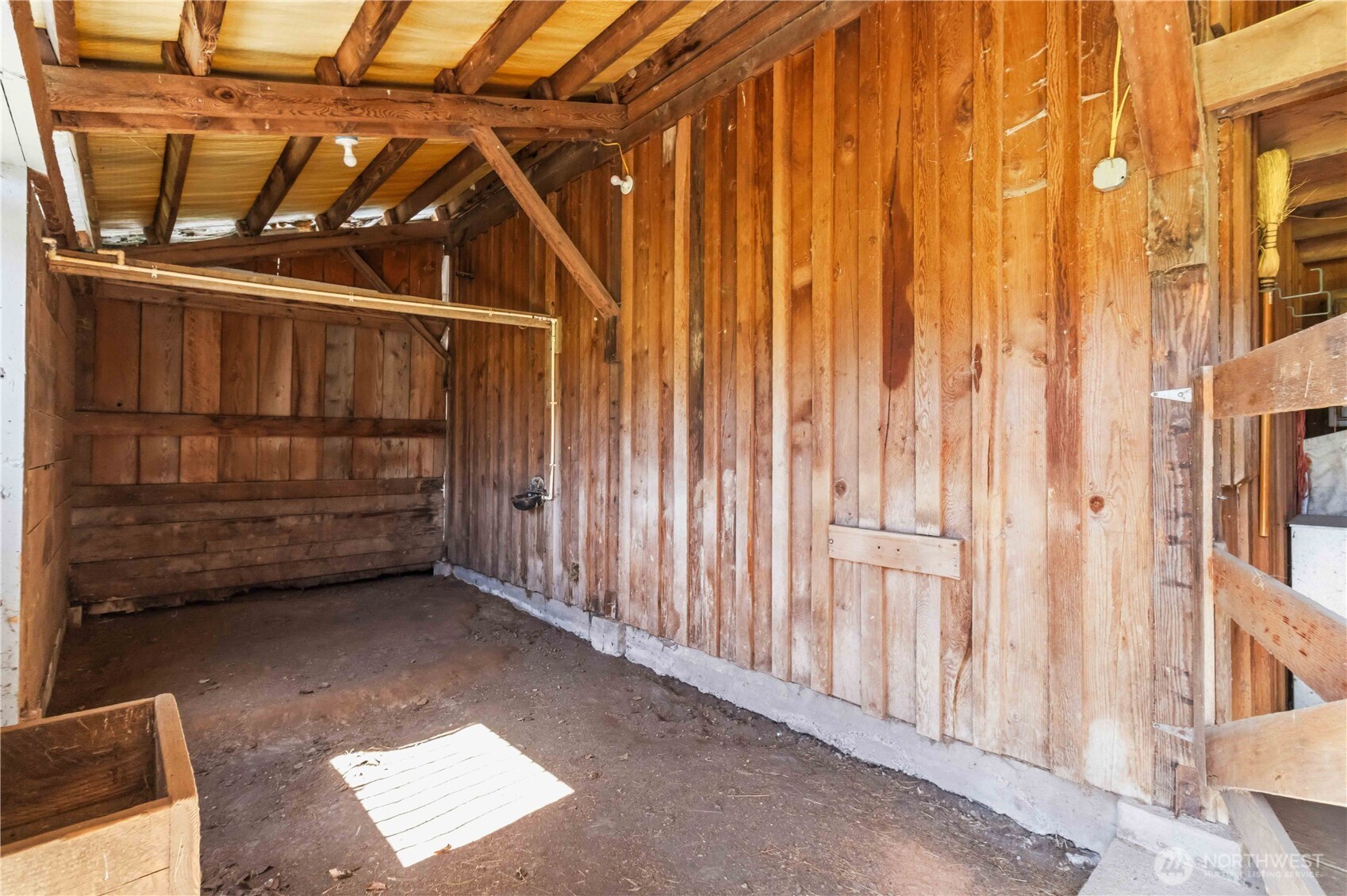 359 Frank Smith Road Toutle, WA 98649 - Photo 36 of 40 a view of an empty room with a window
