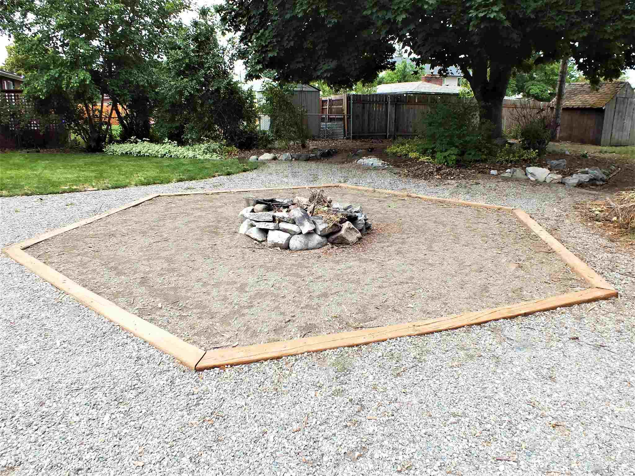 211 North Blake Road Spokane Valley, WA 99216 - Photo 22 of 33
