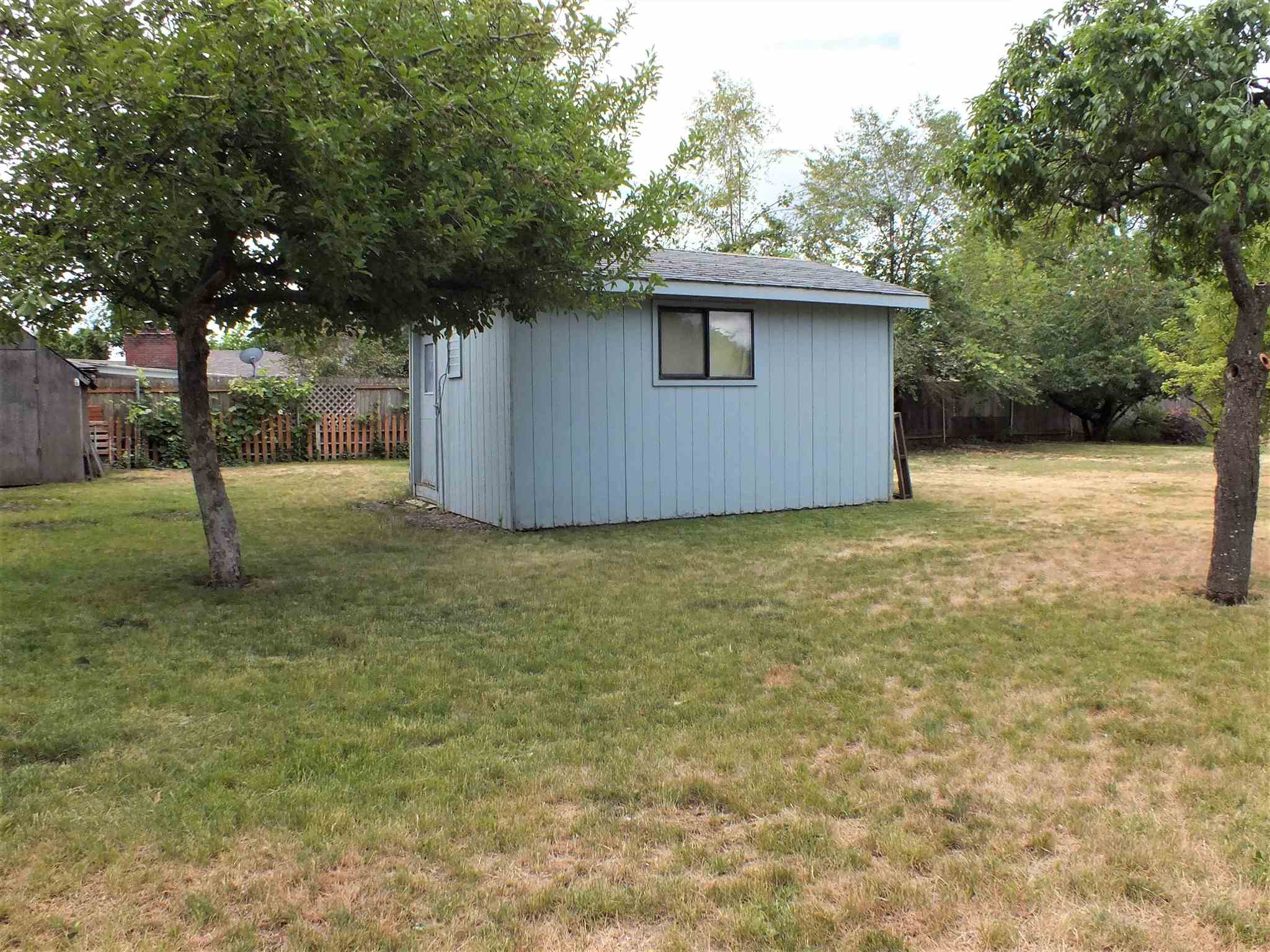 211 North Blake Road Spokane Valley, WA 99216 - Photo 26 of 33