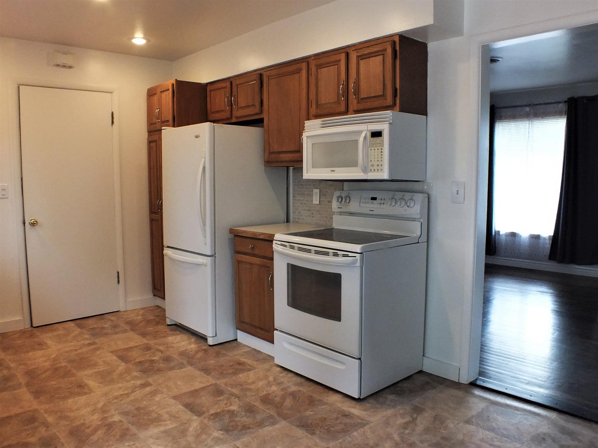 211 North Blake Road Spokane Valley, WA 99216 - Photo 8 of 33