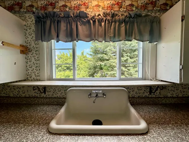 $127,900 | 151 Lower Mills Road, Madison, ME 04950