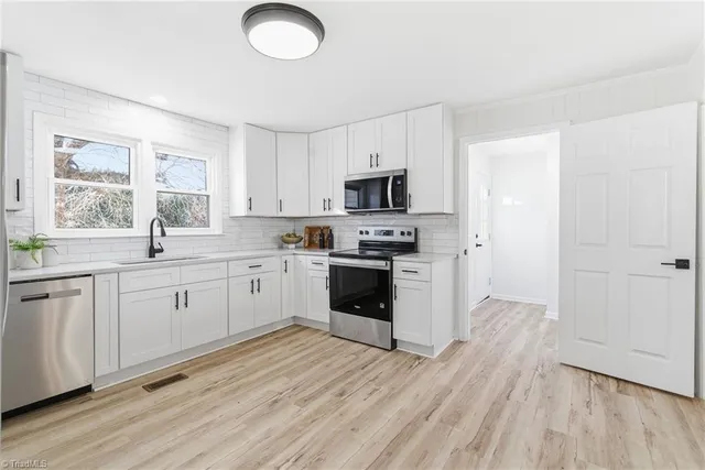 $239,000 | 403 Whitesell Street, Gibsonville, NC 27249