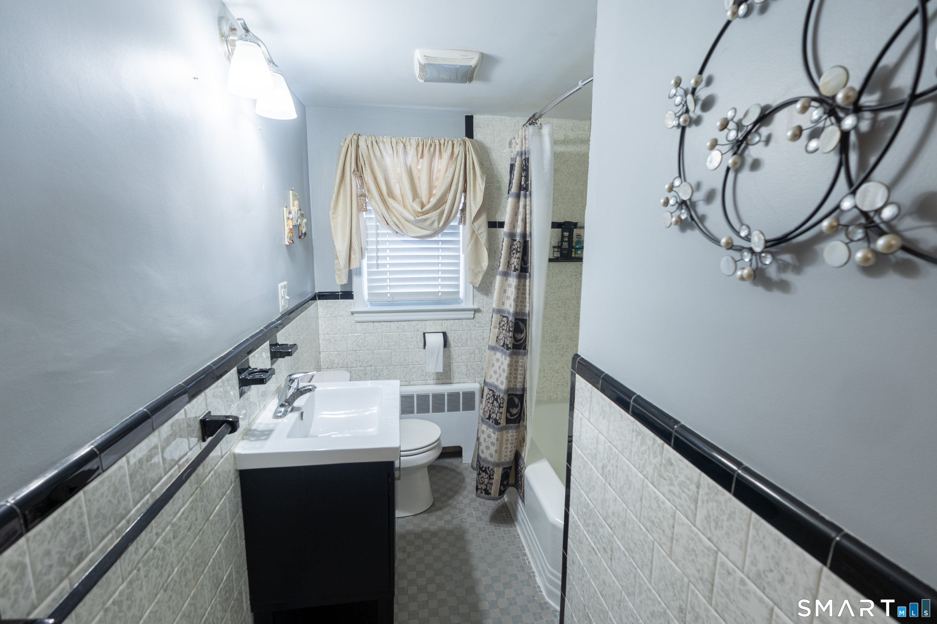 141 Orchard Street Meriden, CT 06450 - Photo 14 of 20