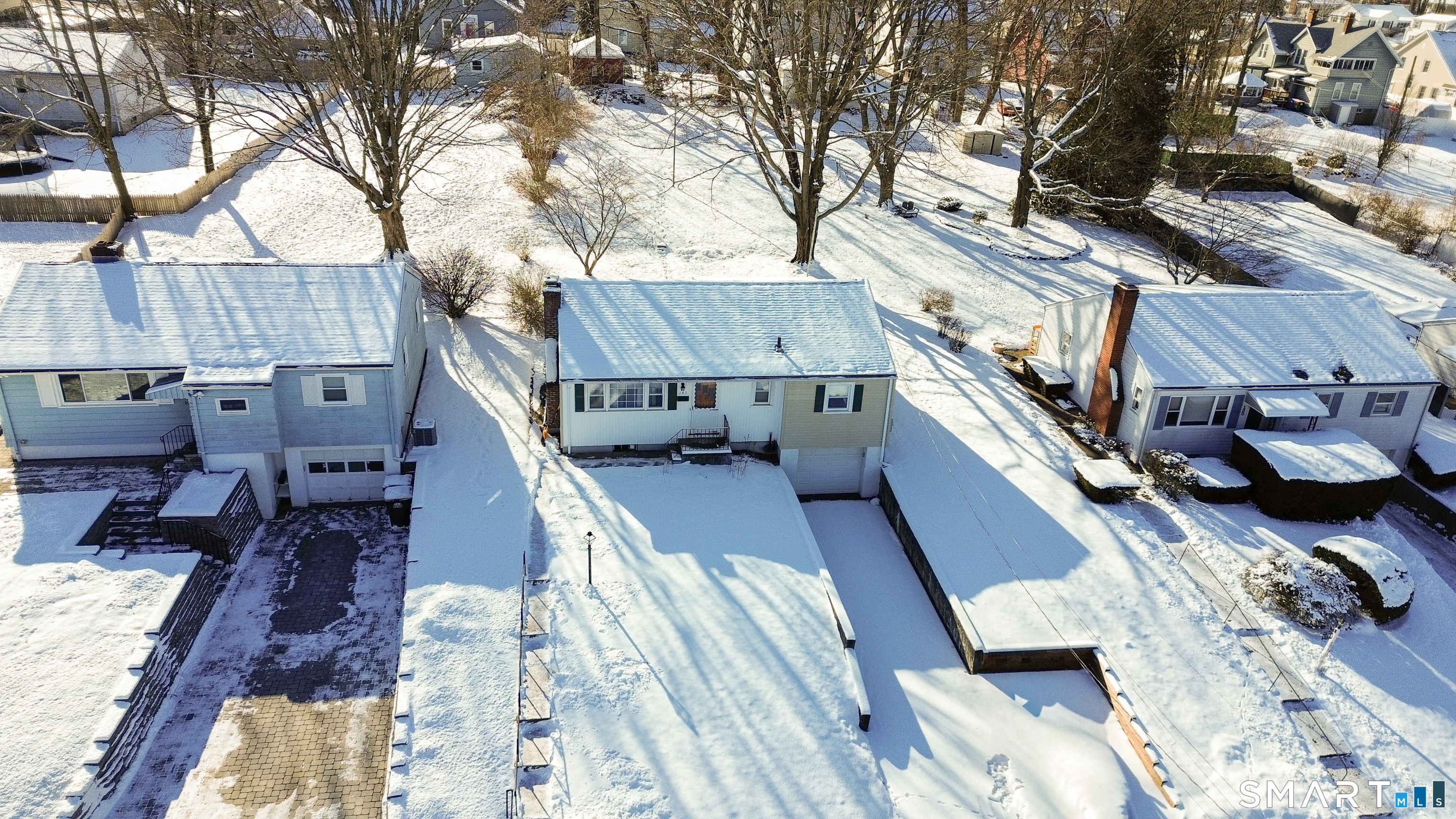 141 Orchard Street Meriden, CT 06450 - Photo 3 of 20