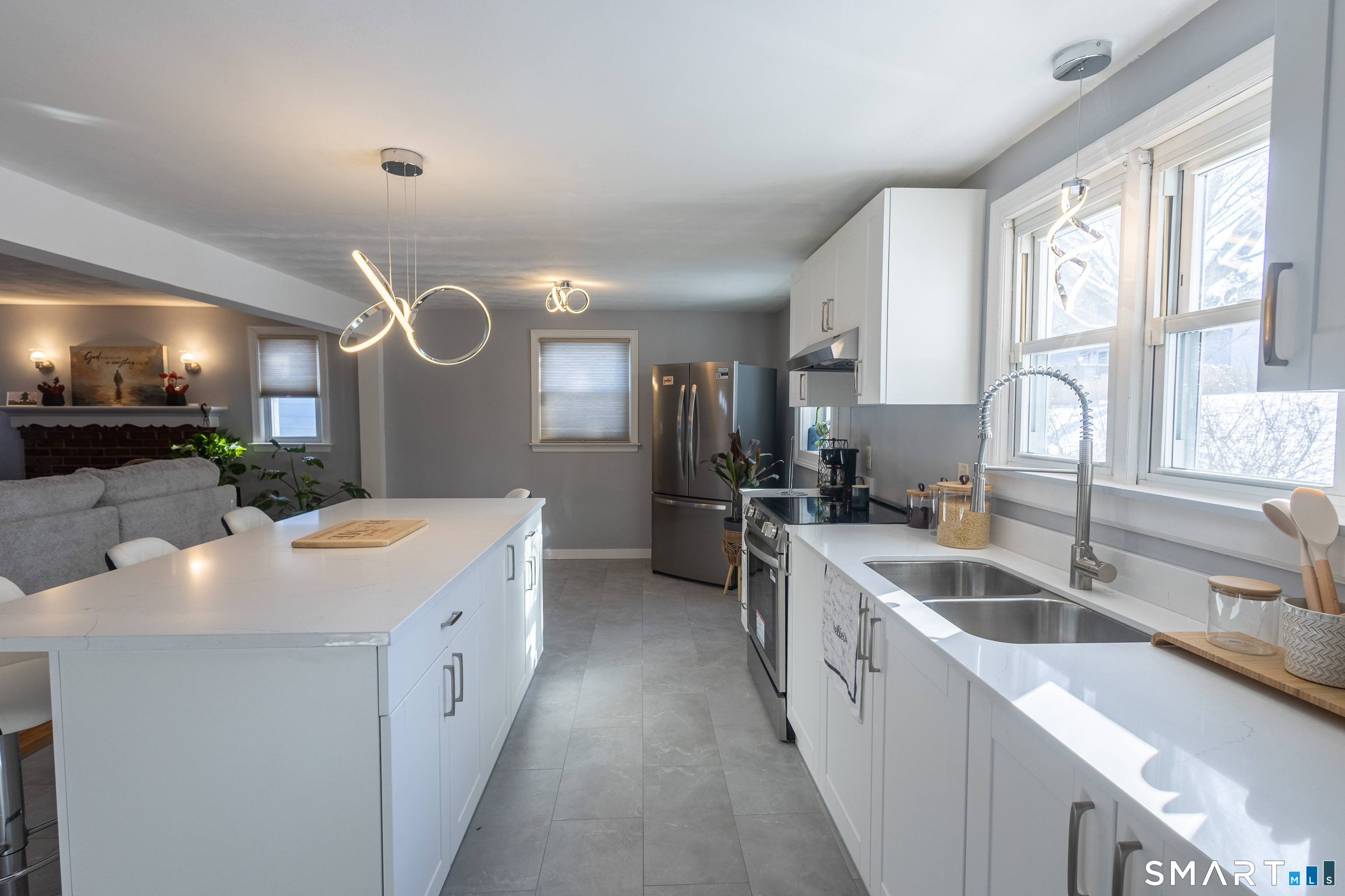 141 Orchard Street Meriden, CT 06450 - Photo 9 of 20