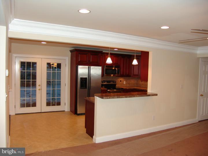 62 Long Loop Road Levittown, PA 19056 - Photo 3 of 14 Kitchen