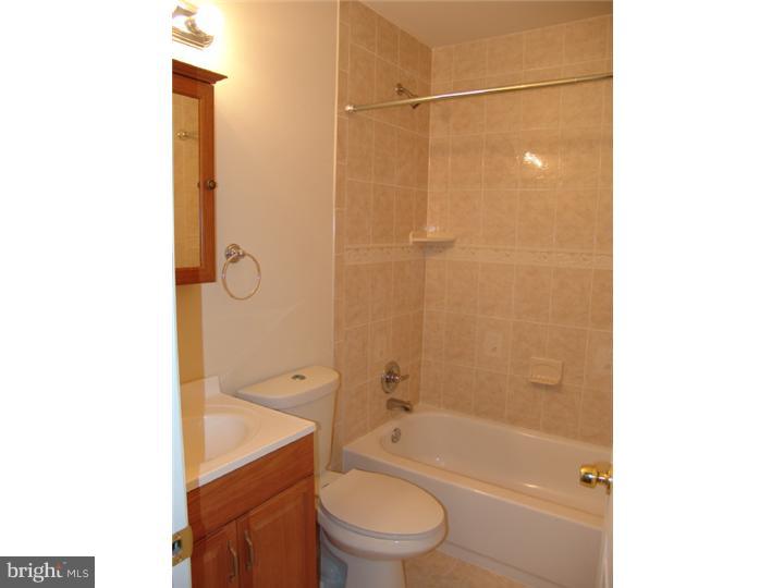 62 Long Loop Road Levittown, PA 19056 - Photo 5 of 14 Bathroom
