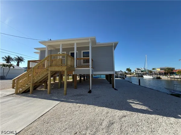 $1,870 | 2381 Oleander Street, St. James City, FL 33956