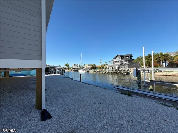 $1,870 | 2381 Oleander Street, St. James City, FL 33956