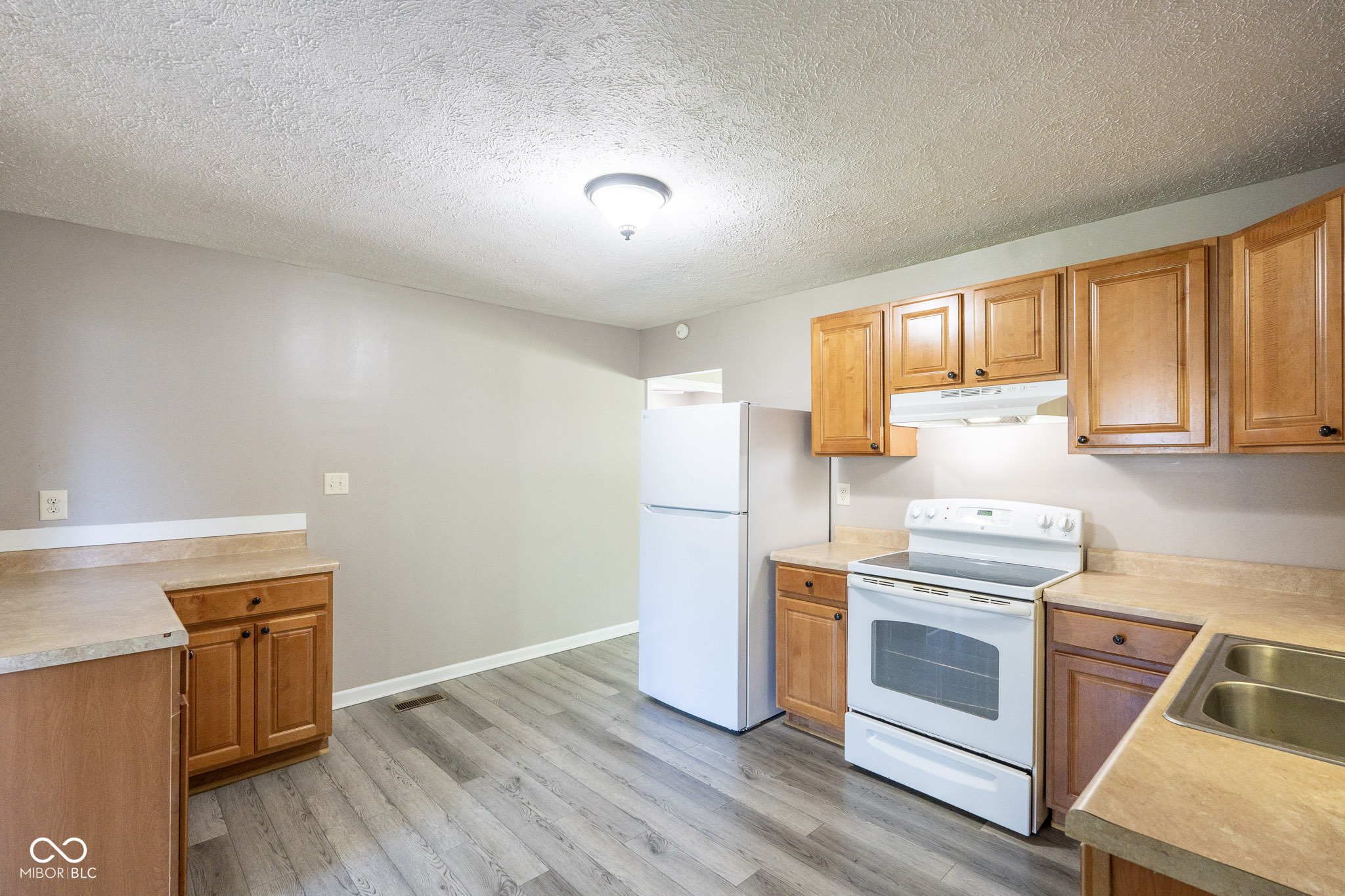 622 Indianapolis Road Mooresville, IN 46158 - Photo 6 of 33