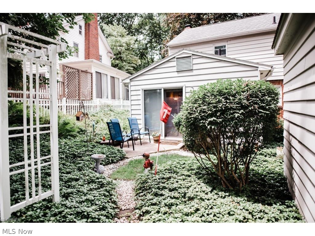 596 Malvern Road Akron, OH 44303 - Photo 3 of 15 Gallery Image 3