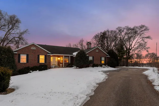 $995,000 | 16865 Terrey Pine Drive, Eden Prairie, MN 55347