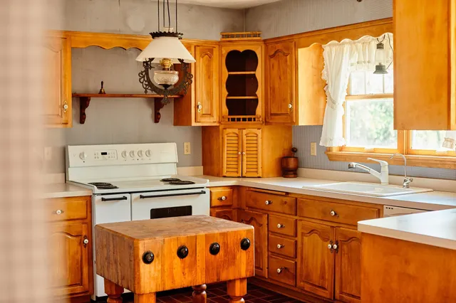 $995,000 | 16865 Terrey Pine Drive, Eden Prairie, MN 55347