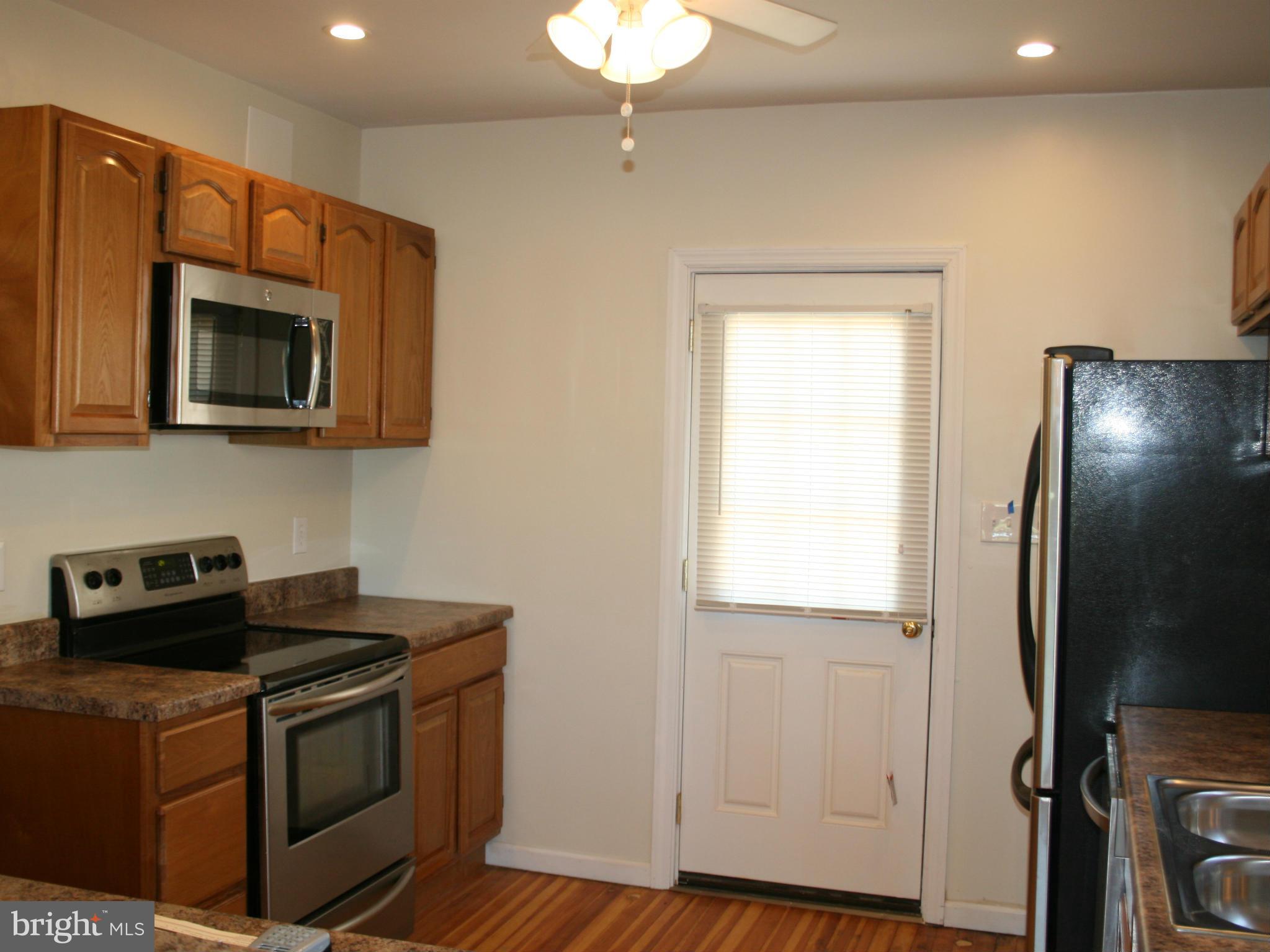 4108 Ritchie Highway Baltimore, MD 21225 - Photo 15 of 28 Kitchen
