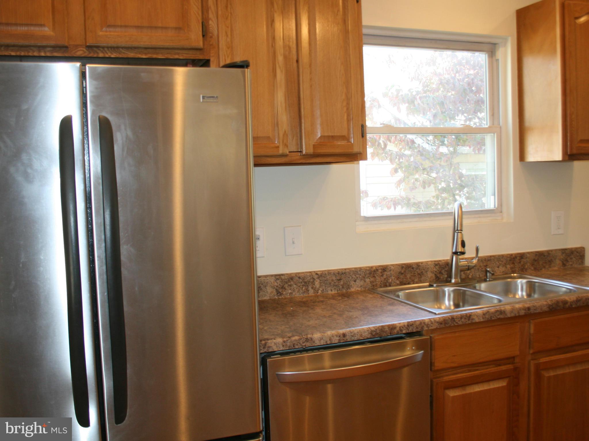4108 Ritchie Highway Baltimore, MD 21225 - Photo 17 of 28 Kitchen