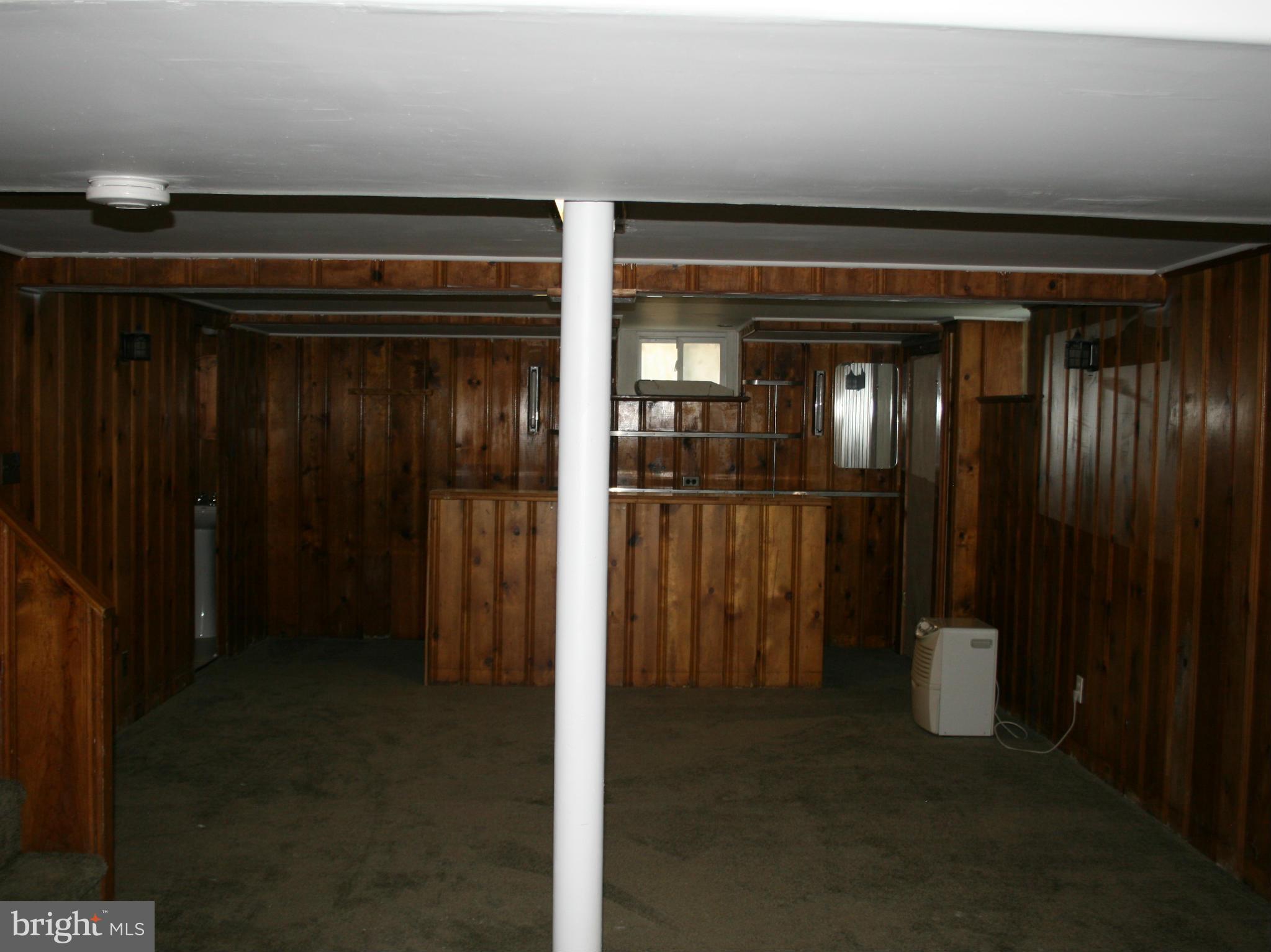4108 Ritchie Highway Baltimore, MD 21225 - Photo 24 of 28 Family Room