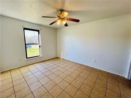 $1,800 | 1308 Cambridge Drive, Laplace, LA 70068