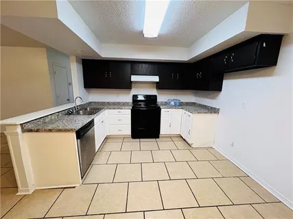 $1,800 | 1308 Cambridge Drive, Laplace, LA 70068