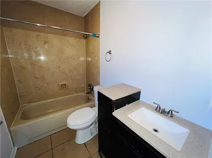 $1,800 | 1308 Cambridge Drive, Laplace, LA 70068