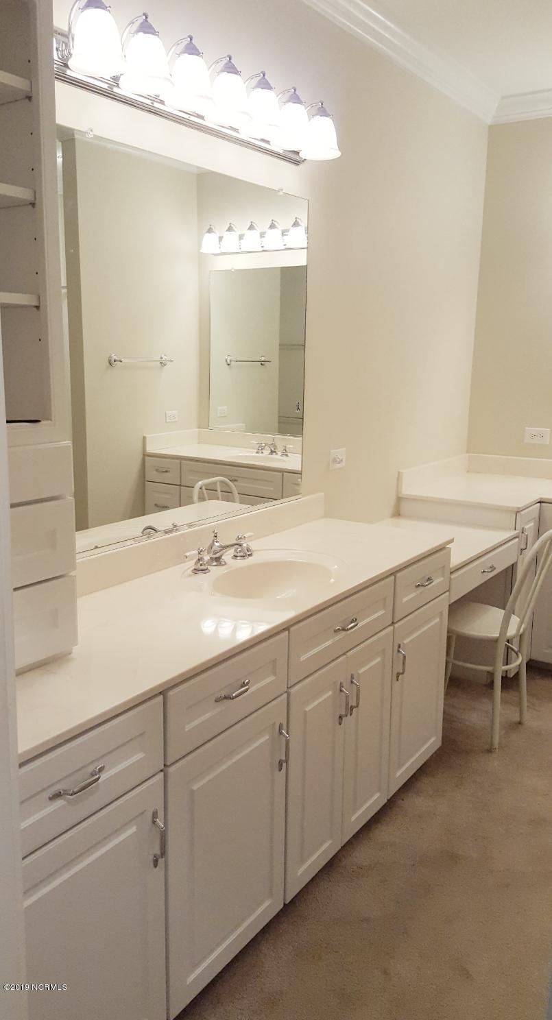 12765 X Way Road Laurinburg, NC 28352 - Photo 24 of 35 Master Bath