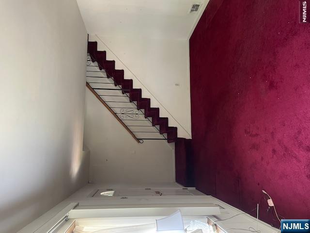 82 Azalea Street Paramus, NJ 07652 - Photo 7 of 13