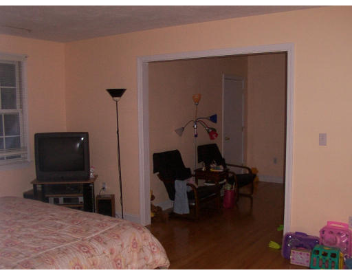 59 Wood Street Lexington, MA 02421 - Photo 4 of 4 Gallery Image 4